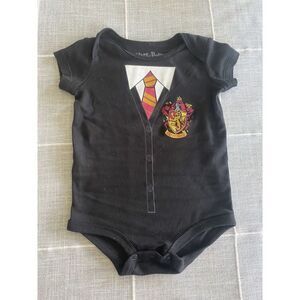 Harry Potter Gryffindor Infant One Piece Body Suit SIZE 18 MONTH Halloween